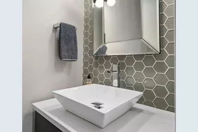 900 S Front Street, Columbus, OH 43206 - Photo 11