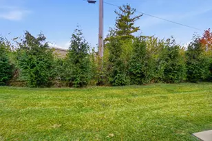 221 Falcon St, Bellefontaine, OH 43311 - Photo 3