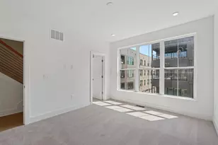 276 Dickenson St, Columbus, OH 43215 - Photo 35