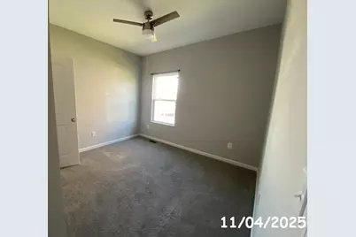 302 Shady Hollow Drive, Commercial Point, OH 43116 - Photo 5