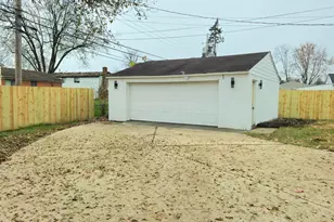 5061 Labelle Dr, Columbus, OH 43232 - Photo 3