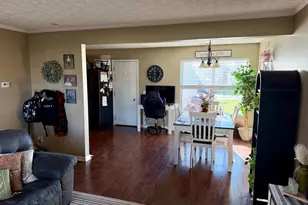 6173 Streaming Ave, Galloway, OH 43119 - Photo 5