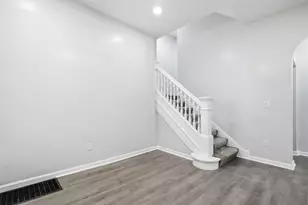 256 N Monroe Ave, Columbus, OH 43203 - Photo 5