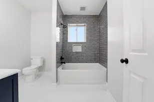 256 N Monroe Ave, Columbus, OH 43203 - Photo 29