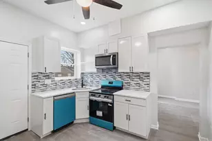 256 N Monroe Ave, Columbus, OH 43203 - Photo 5