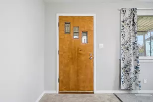 255 E Woodrow Ave, Columbus, OH 43207 - Photo 7