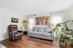 2159 Homestead Dr, Columbus, OH 43211 - Photo 11