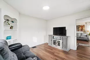 2159 Homestead Dr, Columbus, OH 43211 - Photo 17