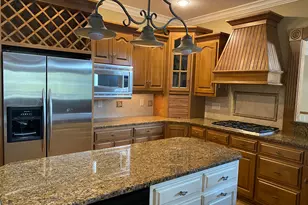 3475 Torrey Pines Dr, Akron, OH 44333 - Photo 7