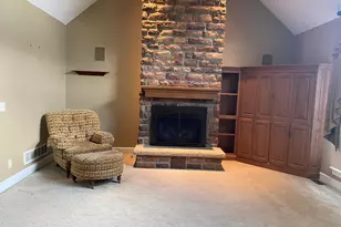 3475 Torrey Pines Dr, Akron, OH 44333 - Photo 9