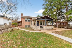 17 E Oak St, Canal Winchester, OH 43110 - Photo 3