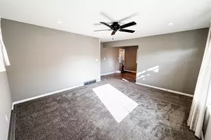 2269 Emerald Dr, Akron, OH 44312 - Photo 7