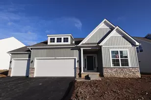 282 Olympic Loop, Commercial Point, OH 43116 - Photo 1