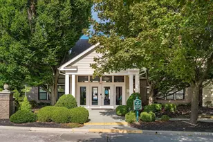 6755 Meadow Creek Dr, Columbus, OH 43235 - Photo 35