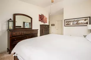 6755 Meadow Creek Dr, Columbus, OH 43235 - Photo 21