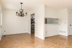 4412 Catamaran Dr, Columbus, OH 43207 - Photo 9