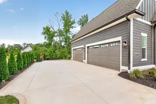8280 Canopy Gln Dr, Plain City, OH 43064 - Photo 5