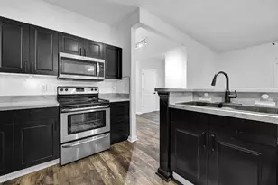 1925 Fortstone Ln, Columbus, OH 43228 - Photo 13