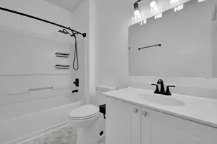 1925 Fortstone Ln, Columbus, OH 43228 - Photo 21