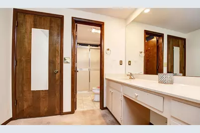 6448 Sharon Woods Boulevard #B, Columbus, OH 43229 - Photo 25