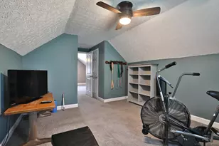 925 Blenheim Rd, Columbus, OH 43224 - Photo 29