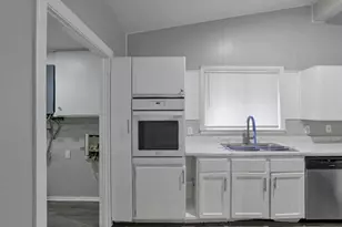 1607 Simpson Dr, Columbus, OH 43227 - Photo 19