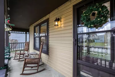 5803 Sundrops Avenue, Galloway, OH 43119 - Photo 7