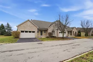 8989 Samari Pl, Powell, OH 43065 - Photo 3