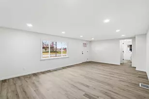 25 Crestview Dr, Fredericktown, OH 43019 - Photo 5