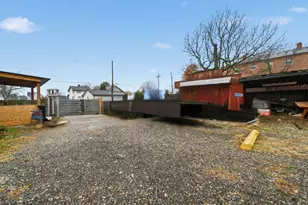 1931 W Broad St, Columbus, OH 43223 - Photo 51