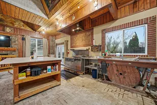 1931 W Broad St, Columbus, OH 43223 - Photo 9