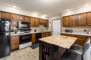 363 Harrington Dr, London, OH 43140 - Photo 15