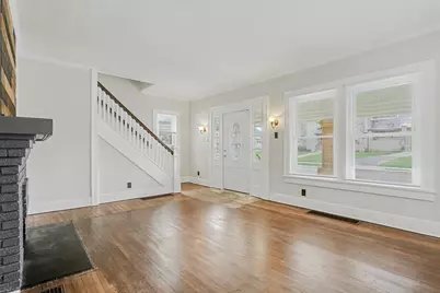 10 E Jamestown Street, South Charleston, OH 45368 - Photo 3