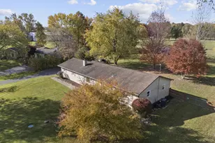 10348 York Rd SW, Etna, OH 43105 - Photo 5