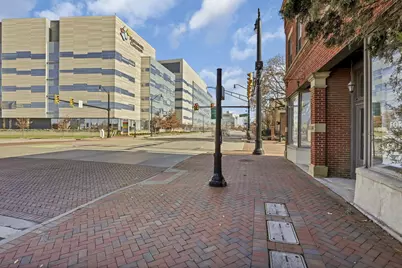 347 E Livingston Avenue, Columbus, OH 43215 - Photo 5