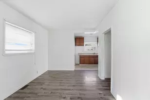 1875 Minnesota Ave, Columbus, OH 43211 - Photo 9