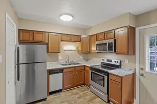 1889 Slaton Ct, Columbus, OH 43235 - Photo 7