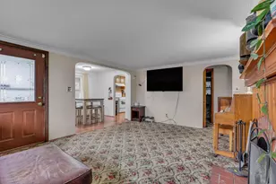 527 N Hague Ave, Columbus, OH 43204 - Photo 7