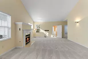 6019 Bentgate Ln, Columbus, OH 43230 - Photo 7