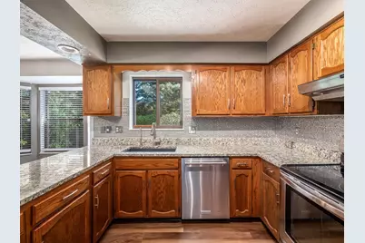 1505 Eastmeadow Place, Columbus, OH 43235 - Photo 11