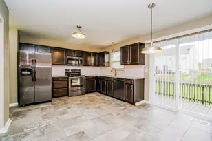 179 Cottonwood Pl, Commercial Point, OH 43116 - Photo 3