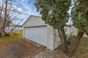 1666-1668 Carstare Dr, Columbus, OH 43227 - Photo 9