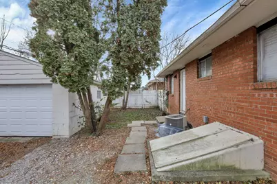 1666-1668 Carstare Drive, Columbus, OH 43227 - Photo 5