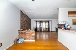 5548 Roche Dr, Columbus, OH 43229 - Photo 7