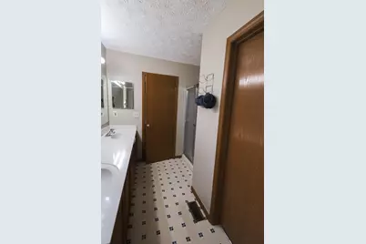 2062 Summer Banks Drive, Grove City, OH 43123 - Photo 33