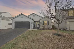 2062 Summer Banks Dr, Grove City, OH 43123 - Photo 5