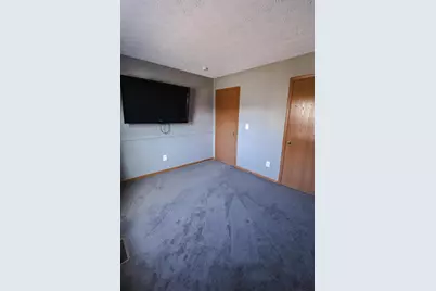 2062 Summer Banks Drive, Grove City, OH 43123 - Photo 9