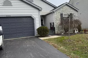 2062 Summer Banks Dr, Grove City, OH 43123 - Photo 1