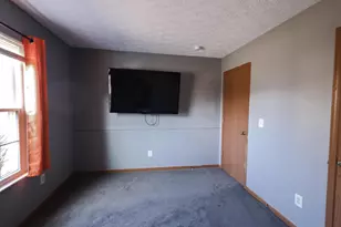 2062 Summer Banks Dr, Grove City, OH 43123 - Photo 11