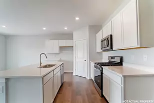 53 Cider Mill Dr, Ashville, OH 43103 - Photo 5